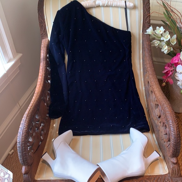 RtA NAVY VELVET AND PEARLS EDIE ONE SHOULDER MINI DRESS SIZE 4 - Picture 11 of 16